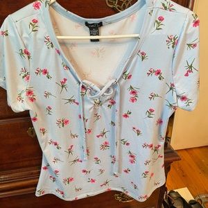 Woman’s Flower Print T-shirt